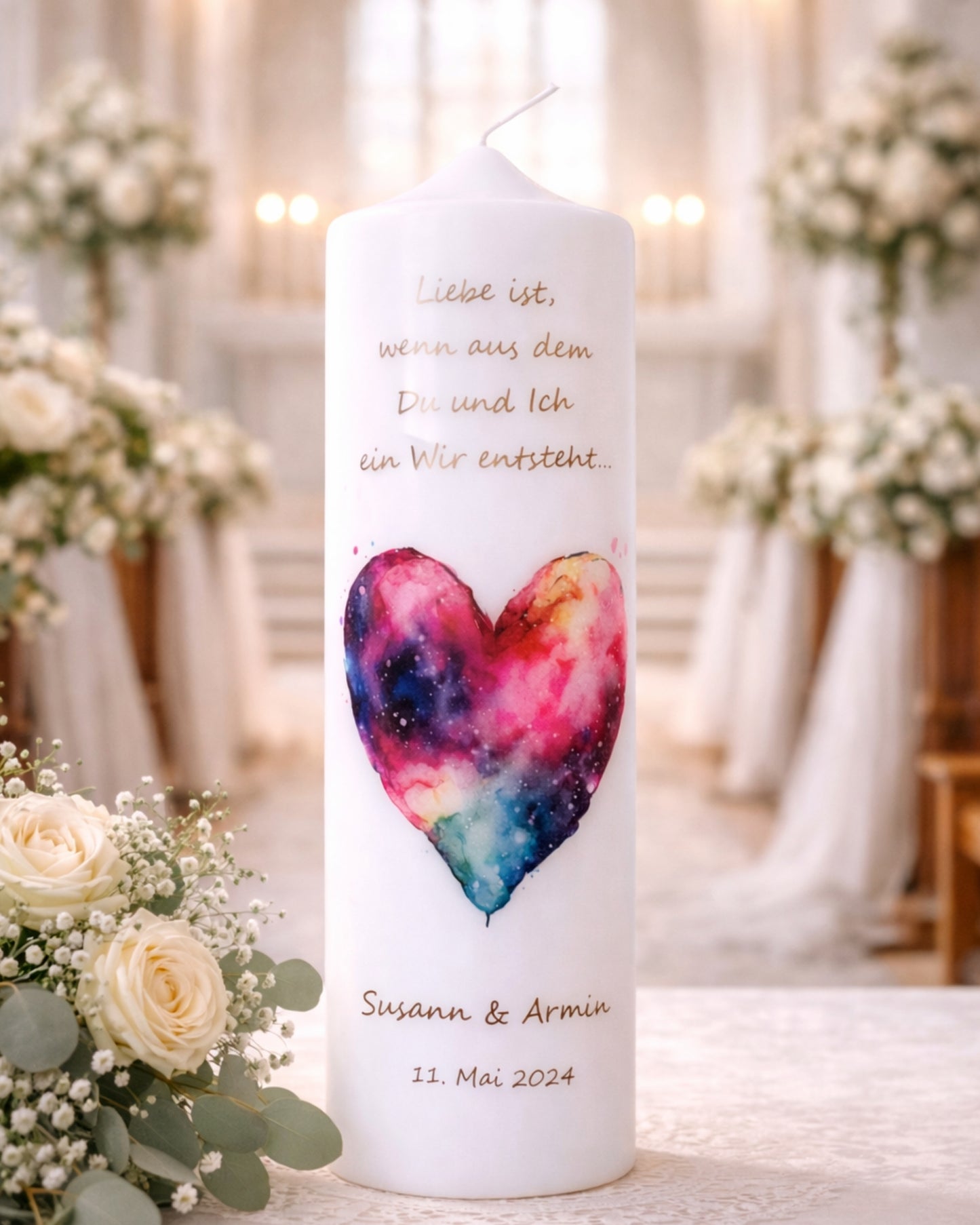 Personalisierte Hochzeitskerze mit buntem Aquarellherz – Namen, Datum & Trauspruch