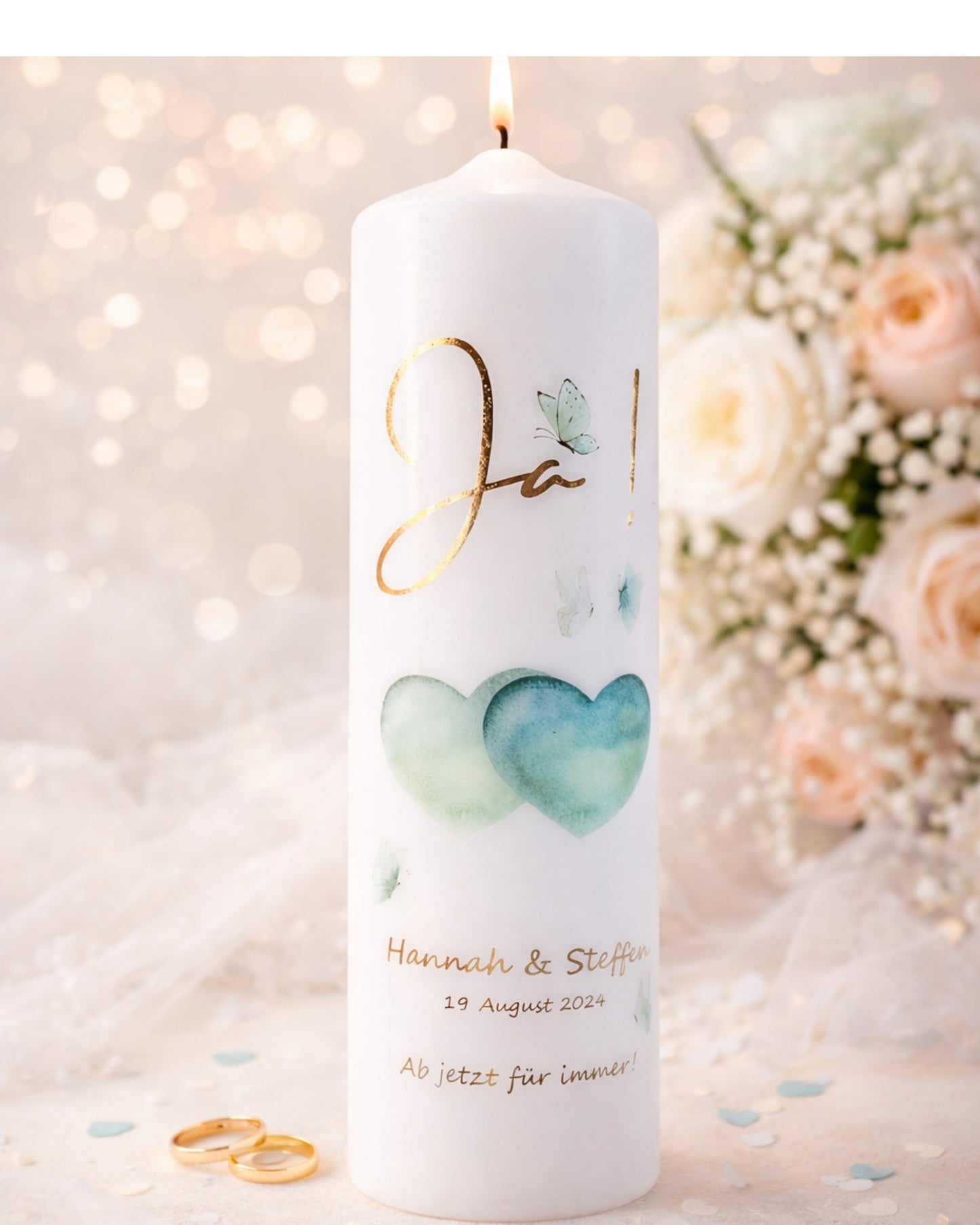 Personalisierte Hochzeitskerze mit grünen Aquarellherzen & Schmetterlingen