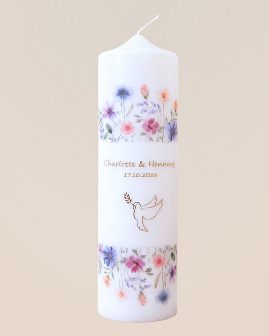 Personalisierte Kerze mit Aquarell-Blumenwiese – Namen, Datum & Trauspruch