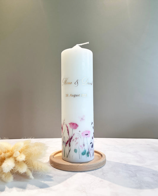 Hochzeitskerze mit Aquarell-Blumenwiese – Persönliches Erinnerungsstück für den schönsten Tag